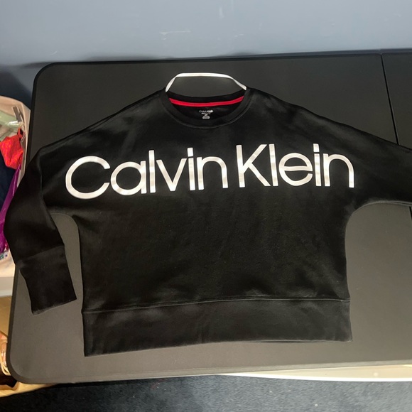 NWOT Calvin Klein performance comfy pull over top 🖤 - Picture 3 of 16